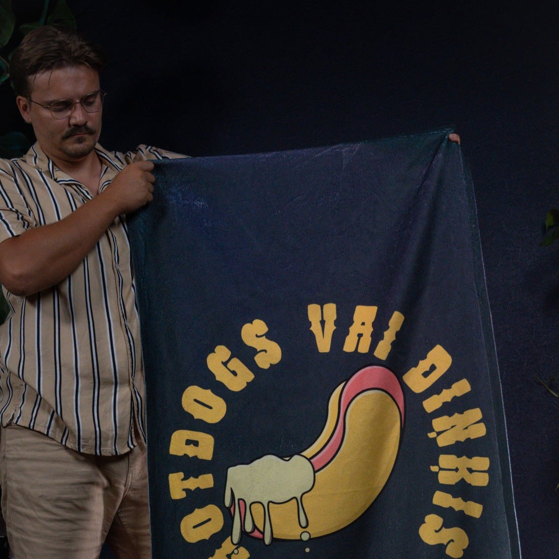 HOTDOGS VAI DIŅĶIS DVIELIS