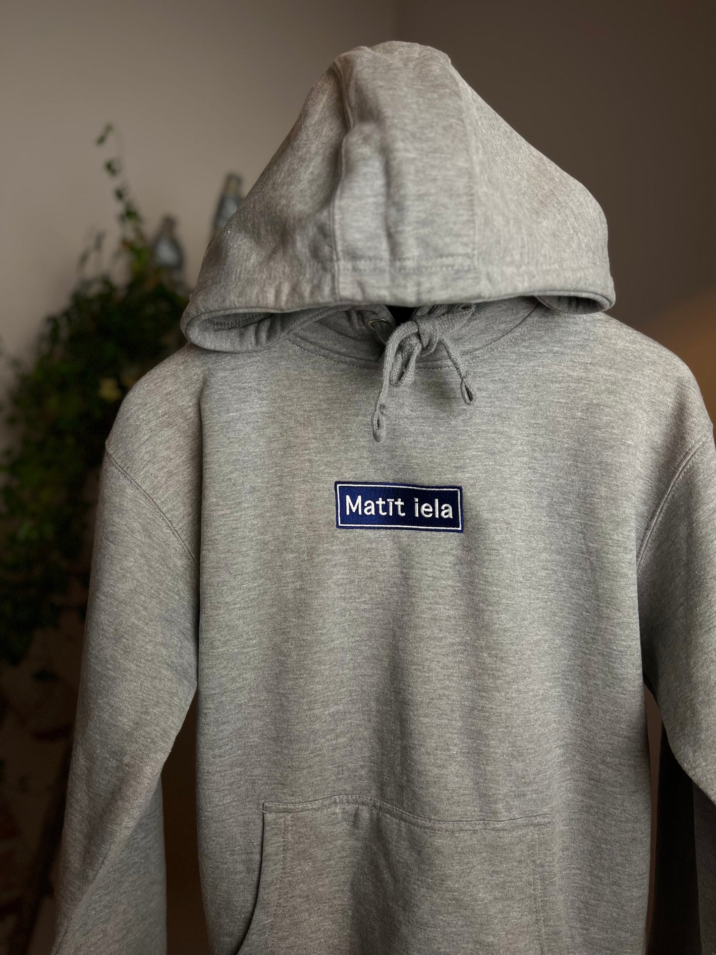 MATĪT IELA HŪDIJS (PELĒKS)